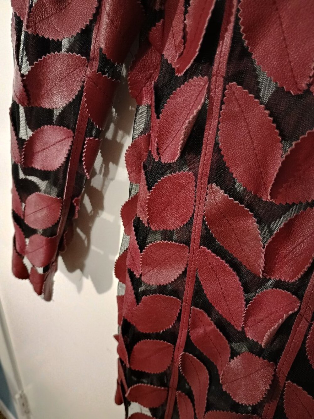 Orika Leather Burgundy Leaf Appliqué Mesh Zip Jacket Vintage Statement Top - Picture 6 of 7